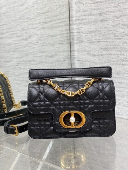 Jolie Pearl Chain Bag Small Size