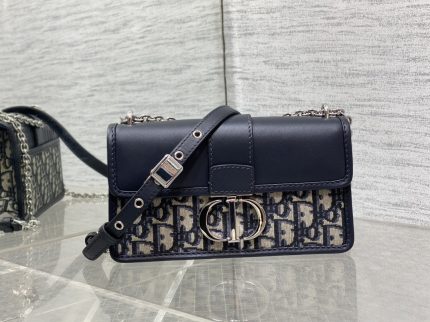 Dior Montaigne 30 East-West Chain Bag