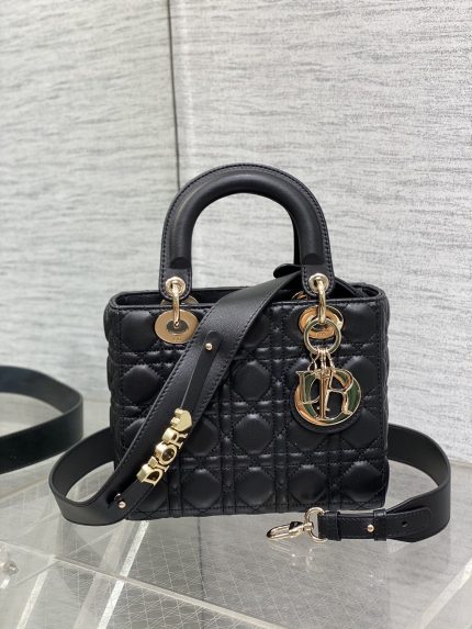 Lady Dior 4-Quilt lambskin