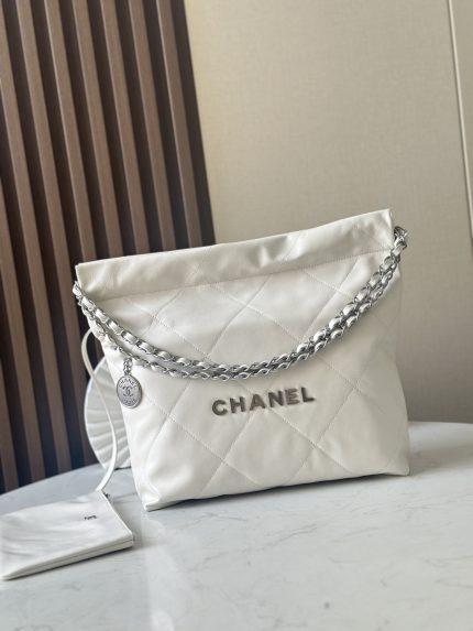 Chanel 22 Bag white