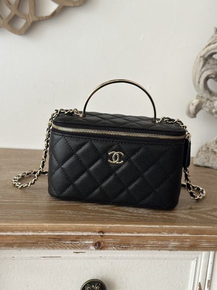 Enamel Clasp Large Chain Box Bag