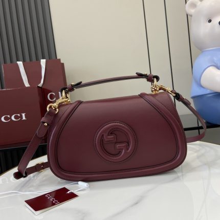 Gucci Blondie Medium Shoulder Bag in Wine Red